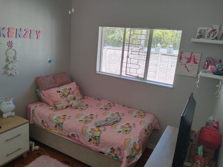 4 Bedroom Property for Sale in Beacon Bay Eastern Cape